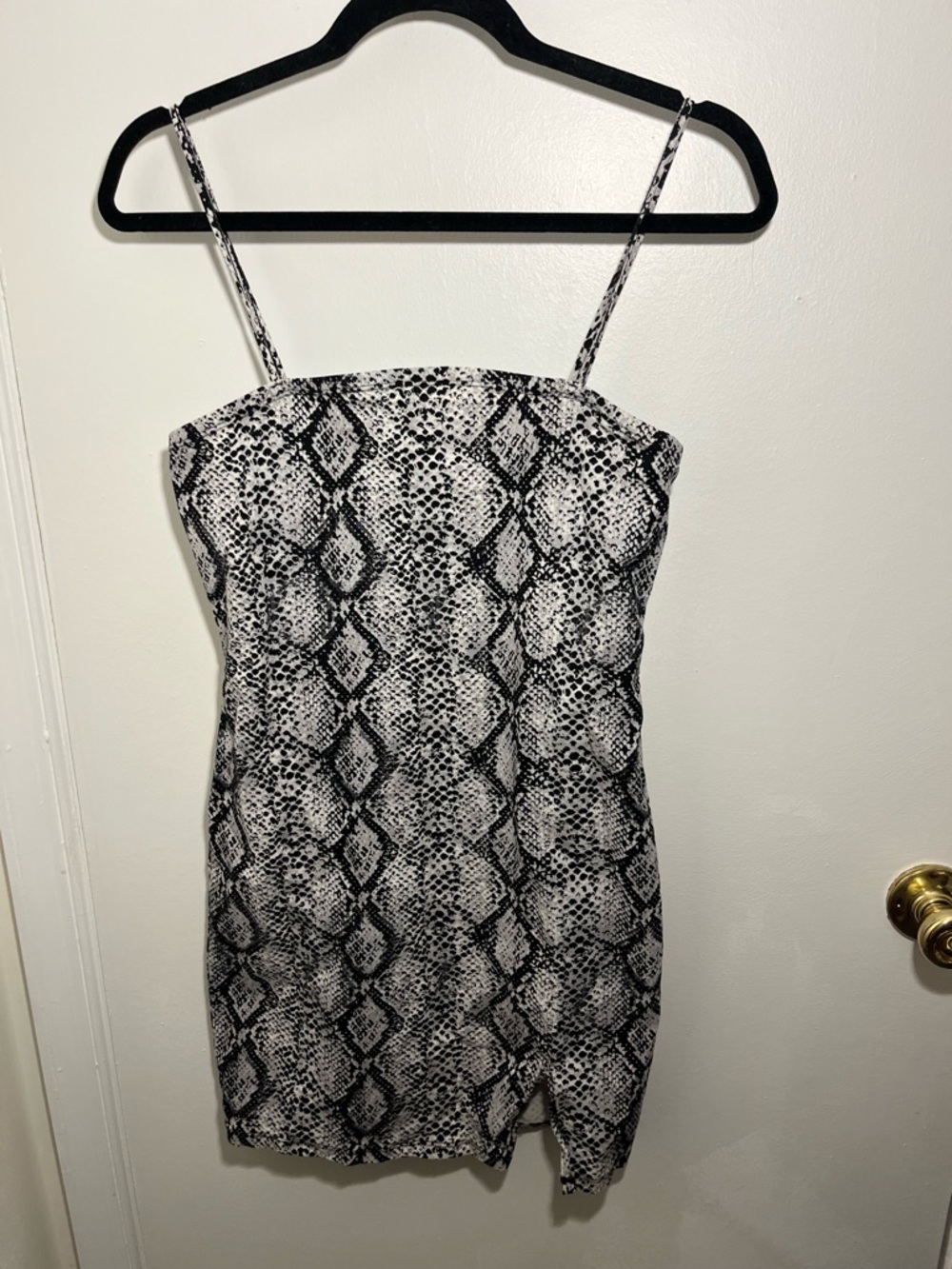 Garage Snakeskin-Print Bodycon Dress - Picture 4 of 9